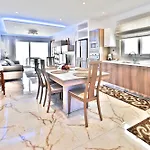 Апартаменты Xc4 - Penthouse, 3 Bedroom, Modern, Designer - *