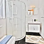 Xc4 - Penthouse, 3 Bedroom, Modern, Designer - Аттард