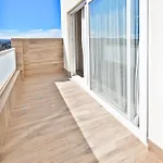 Xc4 - Penthouse, 3 Bedroom, Modern, Designer - Аттард